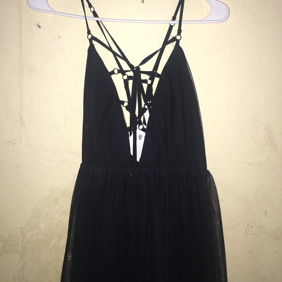 Elegant Black Dress🖤 - Picture 4 of 8